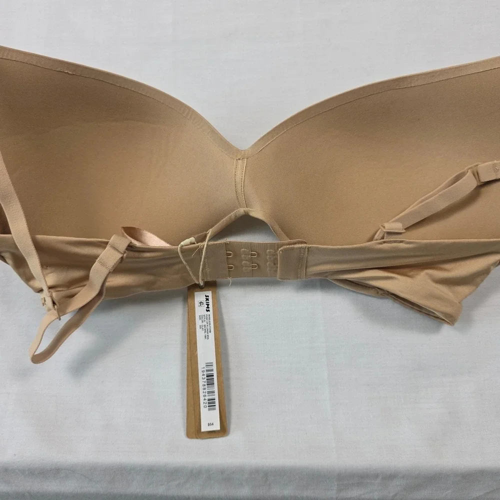 SKIMS Plunge Push up Bra Size 32D  Nude T-Shirt Bra‎ Wireless Form Comfort NWT - Picture 4 of 7
